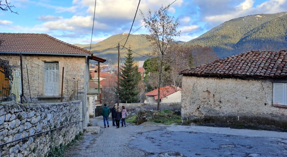 Walking in the alleys of Vytina